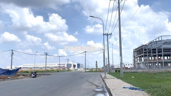Cho thuê kho chứa hàng khu công nghiêp long hậu . Tỉnh  Long An