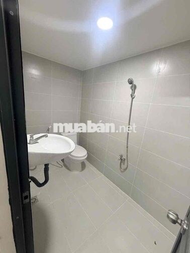 cho thuê nhà Ngã tư ga 2 phòng ngủ 2wc