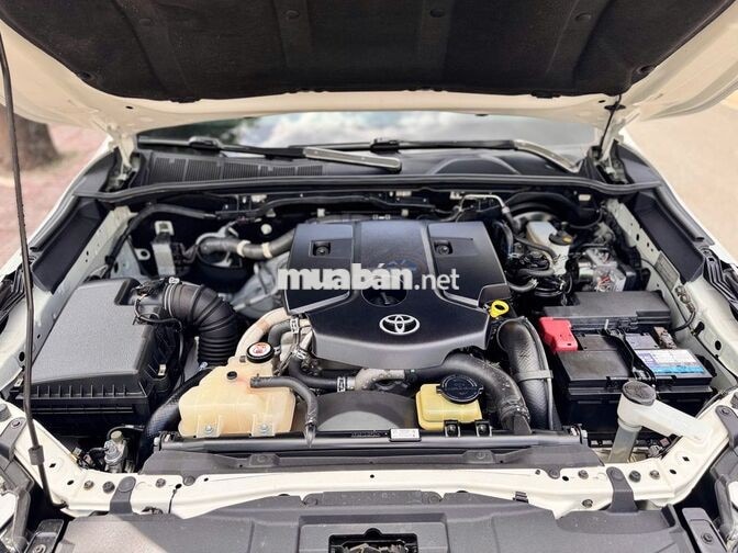 Toyota Fortuner 2017 Dầu Số sàn 14000 km Trắng