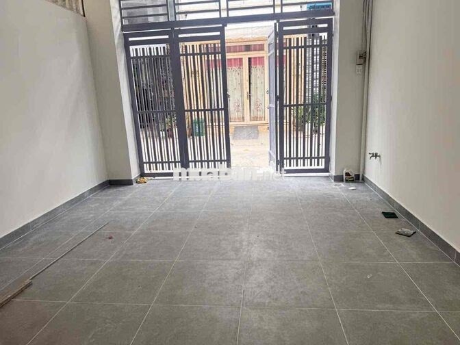 cho thuê nhà Ngã tư ga 2 phòng ngủ 2wc