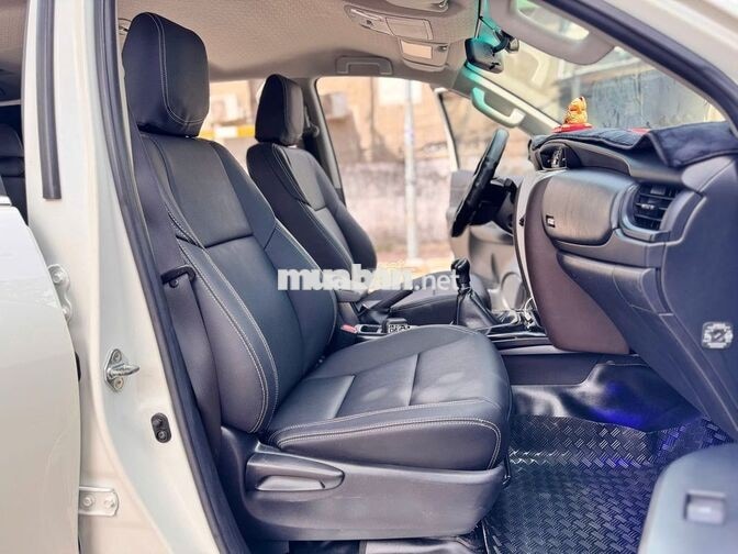 Toyota Fortuner 2017 Dầu Số sàn 14000 km Trắng