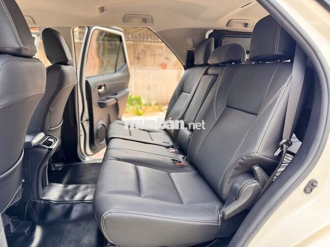 Toyota Fortuner 2017 Dầu Số sàn 14000 km Trắng