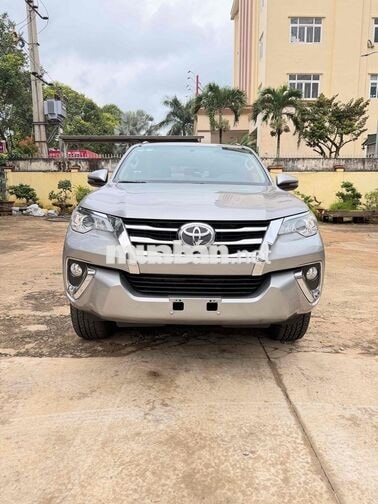 Toyota Fortuner 2018 Bạc Nhập khẩu