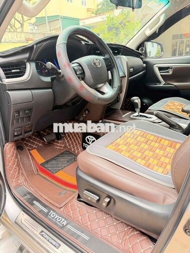 Toyota Fortuner 2018 Bạc Nhập khẩu