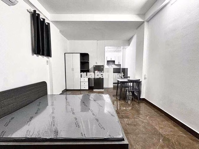 CHO THUÊ STUDIO CỬA SỔ TRỜI TÁCH BẾP FULL NỘI THẤT TẠI QUẬN 5