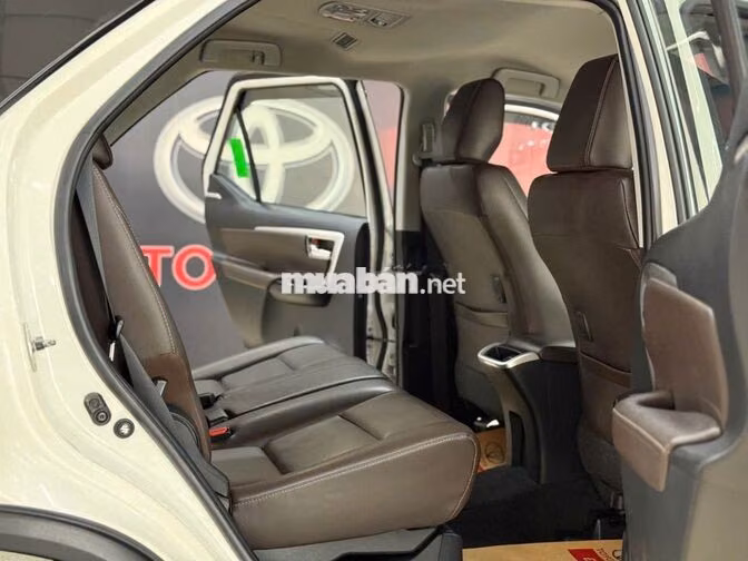 7 Chỗ - Dầu, Tự động 2 Cầu. FORTUNER 2.8AT 2018