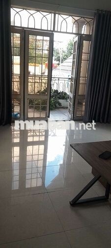 Cho thuê nhà mặt tiền đường Lê Hồng Phong (Tân Đông Hiệp/HCM)