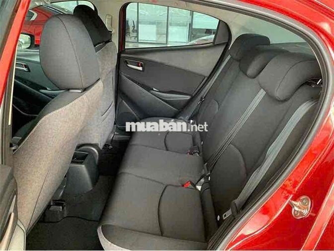 Mazda Mazda 2 Trắng, Đỏ, Xám 5 chỗ