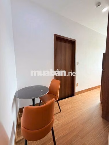 Căn hộ 1 phòng ngủ đầy đủ nội thất, view biển Nguyễn Tất Thành