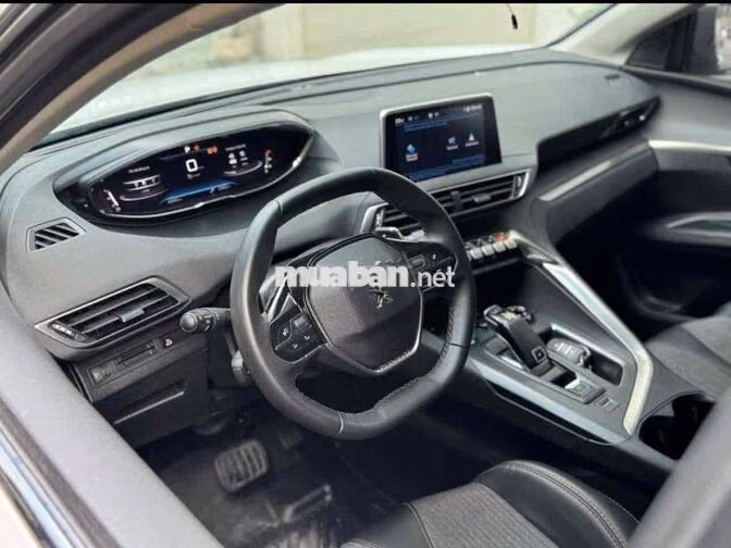 Peugeot 3008 AT 2022 Trắng 6 vạn km