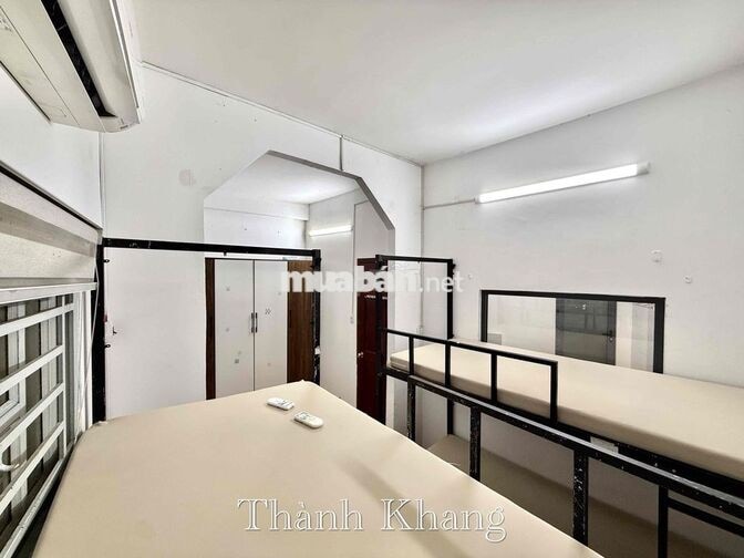 Cho Thuê Căn Hộ 1PN Tách Bếp 4 Giường 4ng4xe Đi Bộ Qua ĐH Kinh Tế UEH