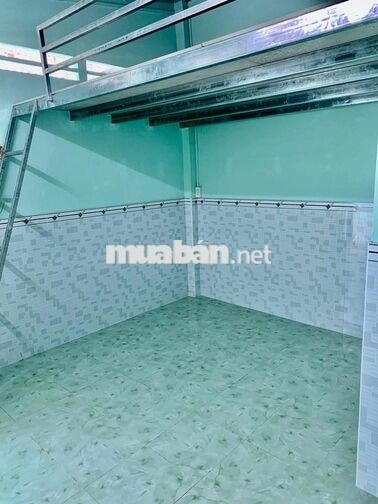 phòng trọ có gác, giờ giấc tự do, gần Đhcn chỉ 3phút đi bộ