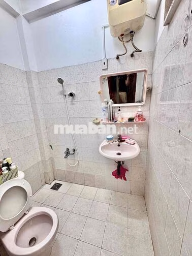 cho thuê làm shop quần áo, hoặc văn phòng, phòng họp, lớp dạy ….