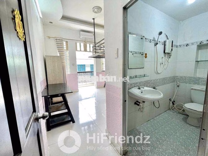 DUPLEX BAN CÔNG FULL NỘI THẤT SÁT CÔNG VIÊN LÃNH BINH THĂNG GẦN BKU