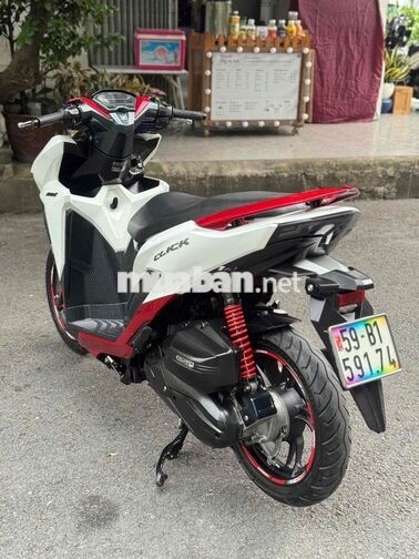 Click 150i 2019 Trắng đỏ 16.000km bstp chính chủ