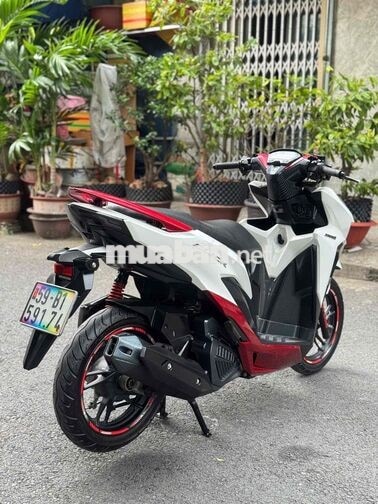 Click 150i 2019 Trắng đỏ 16.000km bstp chính chủ
