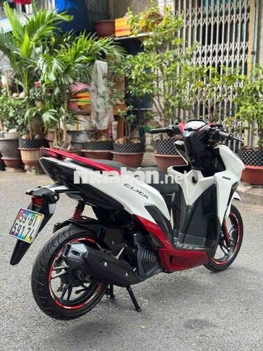 Click 150i 2019 Trắng đỏ 16.000km bstp chính chủ
