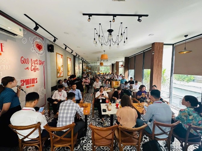 Sang quán Cafe căn góc khu Bàu Cát-Tân Bình, mở 6 năm doanh thu cao