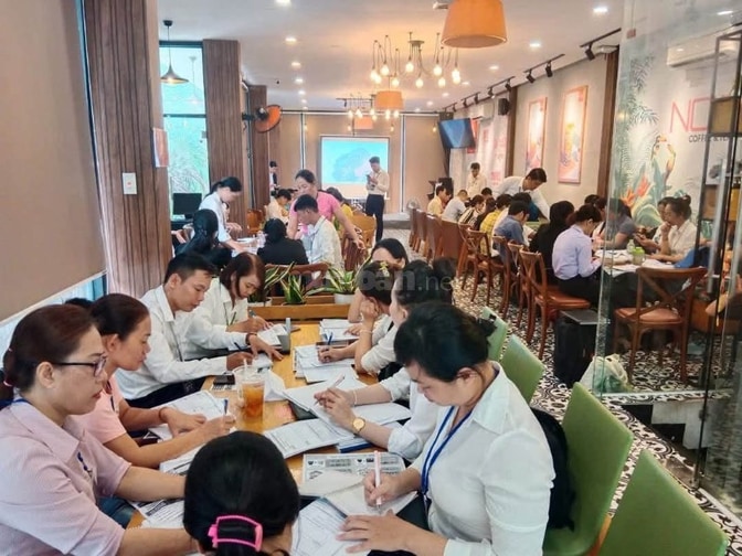 Sang quán Cafe căn góc khu Bàu Cát-Tân Bình, mở 6 năm doanh thu cao
