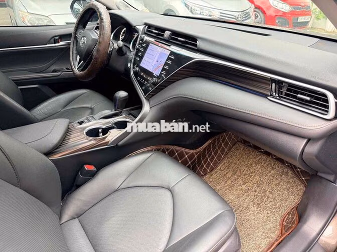 Cọp Camry 2.5Q 2021 đi siêu ít Xe gia đình sử dung