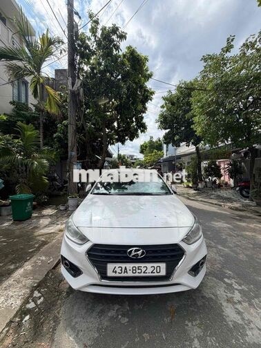 Hyundai Accent 2021 Trắng 5 chỗ
