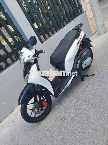 Honda SH Mode 2018 Trắng đen Tự động