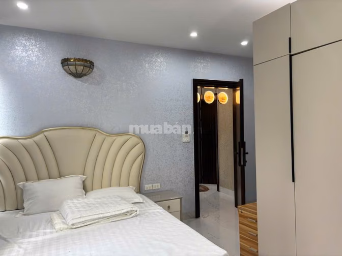 Cho thuê một căn biệt thự đơn lập cao cấp ở khu đô thị New House City