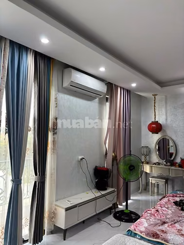 Cho thuê một căn biệt thự đơn lập cao cấp ở khu đô thị New House City