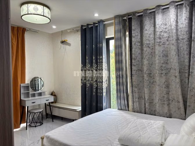 Cho thuê một căn biệt thự đơn lập cao cấp ở khu đô thị New House City