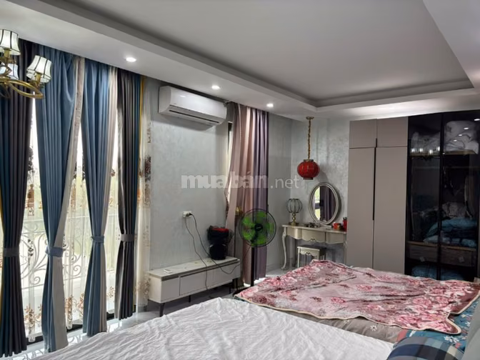 Cho thuê một căn biệt thự đơn lập cao cấp ở khu đô thị New House City