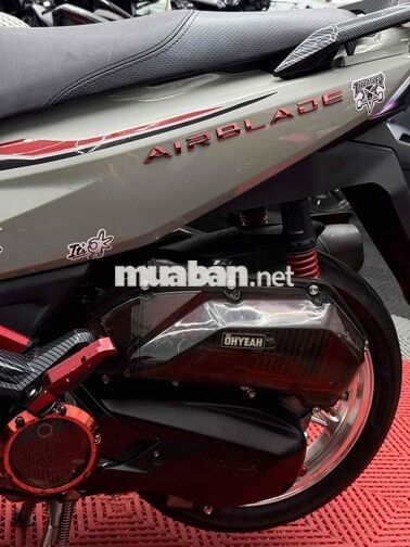 Honda Airblade 160cc 2024 Xám xi măng kiểng nhiều