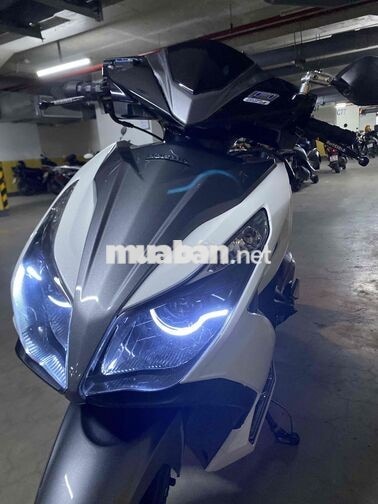 AIRBLADE 2015 MỚI ĐI ĐƯỢC 20K