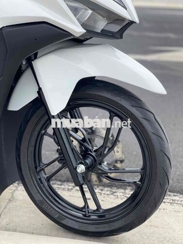 Honda Vario Trắng