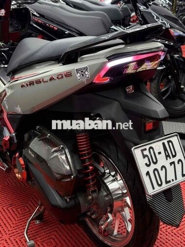 Honda Airblade 160cc 2024 Xám xi măng kiểng nhiều
