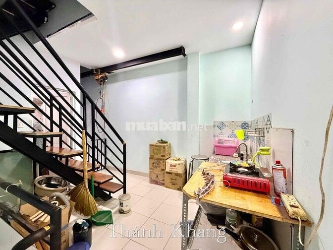 Cho Thuê Căn Hộ Nguyên Tầng 40m2 Cửa Sổ Ngay Đại Học Kinh Tế UEH Q10