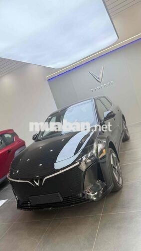 VinFast VF 8 All New Đen
