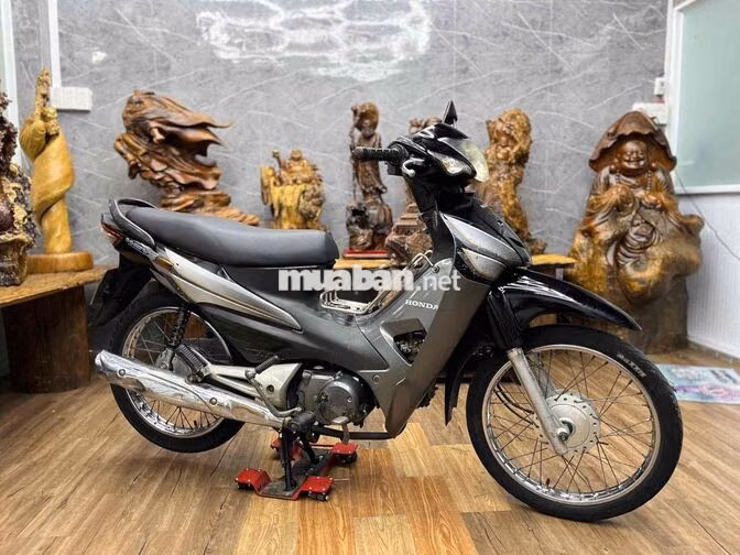 Honda Wave S dàn áo liền lạc cứng cáp, máy bao êm