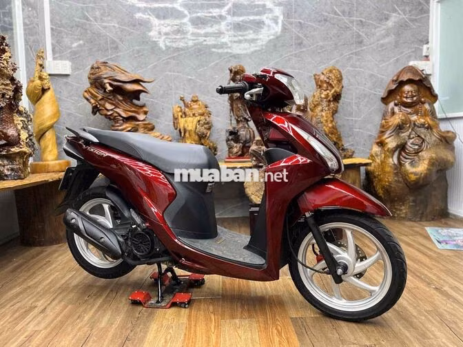 Honda Vision 2018 dàn áo đẹo, máy êm thì thầm