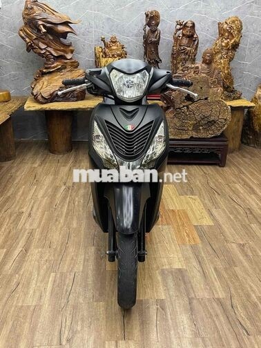 Honda Vision dàn áo đẹp keng, máy móc bao êm