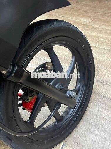 Honda Vision dàn áo đẹp keng, máy móc bao êm