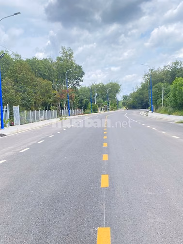 8xxtr sở hữu lô đất ngay KCN Becamex CHơn Thành & chợ Minh Hưng