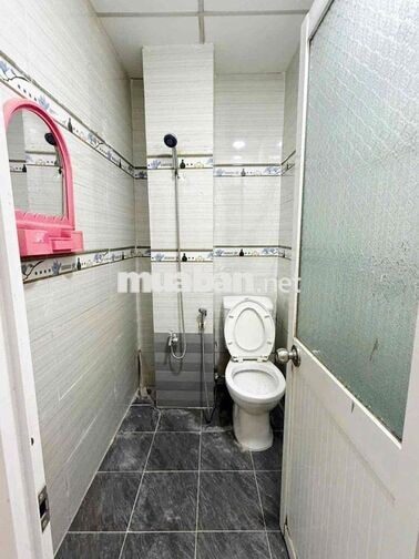 Bán nhà hẻm 1206 huỳnh tấn phát