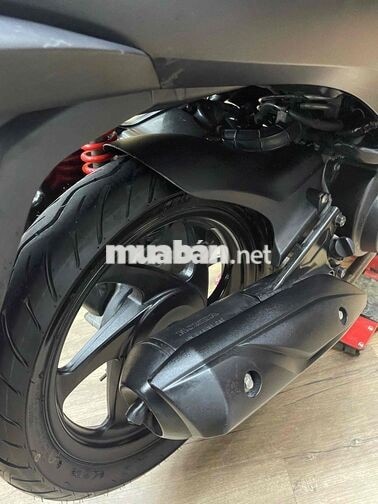 Honda Vision dàn áo đẹp keng, máy móc bao êm