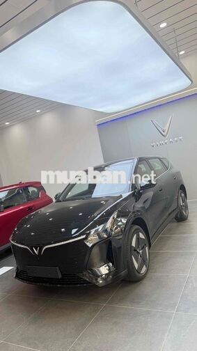 VinFast VF 8 All New Đen