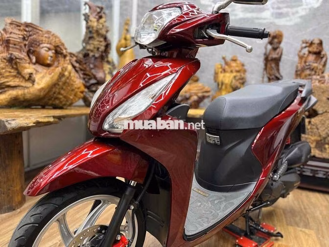 Honda Vision 2018 dàn áo đẹo, máy êm thì thầm