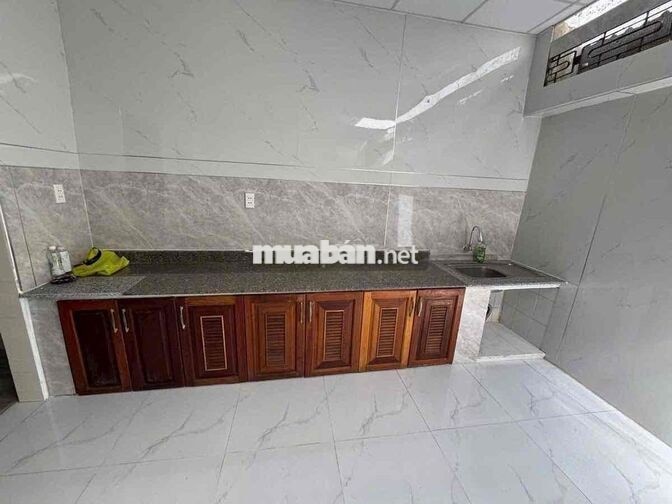 Cho thuê nhà 3 tầng mặt tiền Châu Thượng Văn - Hải Châu Rộng Rãi