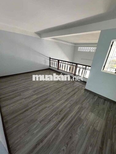 Cho thuê nhà 3 tầng mặt tiền Châu Thượng Văn - Hải Châu Rộng Rãi