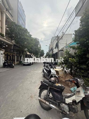 Cho thuê mặt bằng trung tâm Quận 7 mới xây