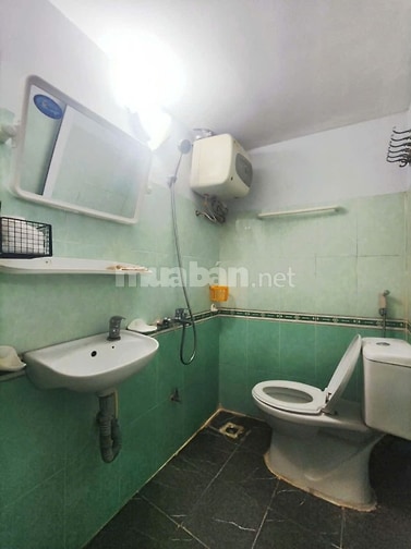 Cho thuê nhà 2 ngủ phố Đào Tấn, Ba Đình, Hà Nội