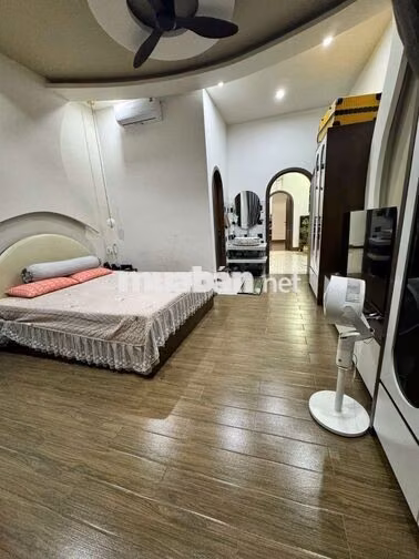 bán nhà mặt tiền đường Hòa Mỹ 9